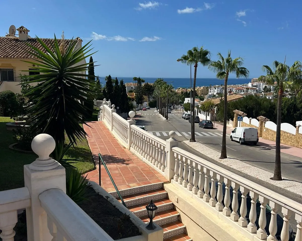 fb2111c3-7b7f-4953-808b-35797226dbe8