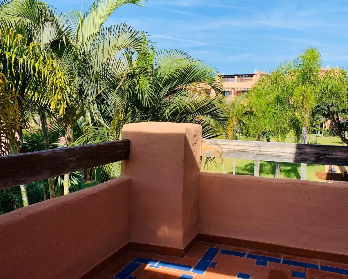 9fb935d6-d97c-477d-b4e4-73bc7abb2aa6