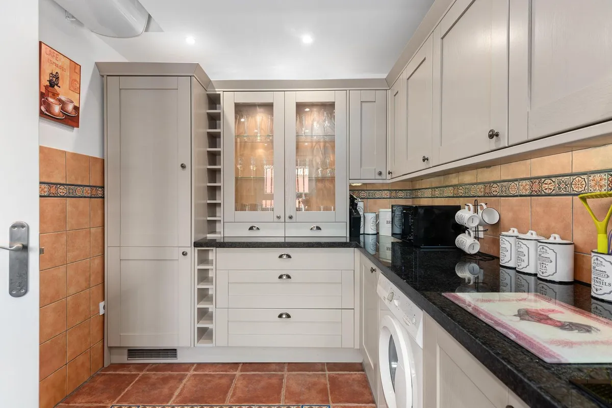 0b504969-2abd-4725-a7ec-d37cdc6b61d5