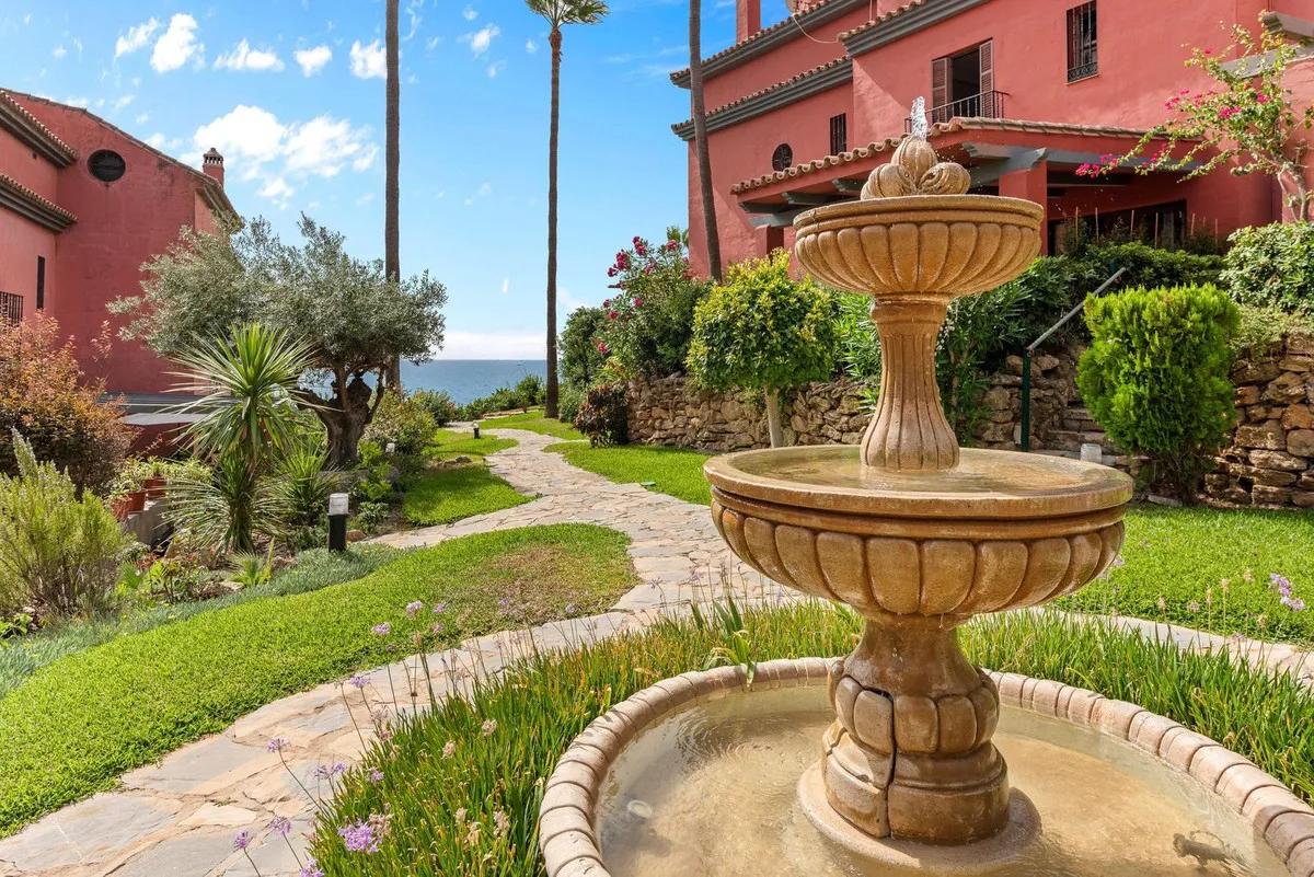 c9f7875c-91fb-467d-83ce-0e2616dd3fc7