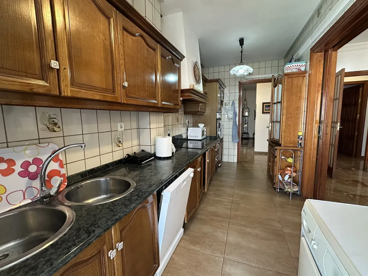 1c4ed65b-f551-485c-8090-4a297c424a7d