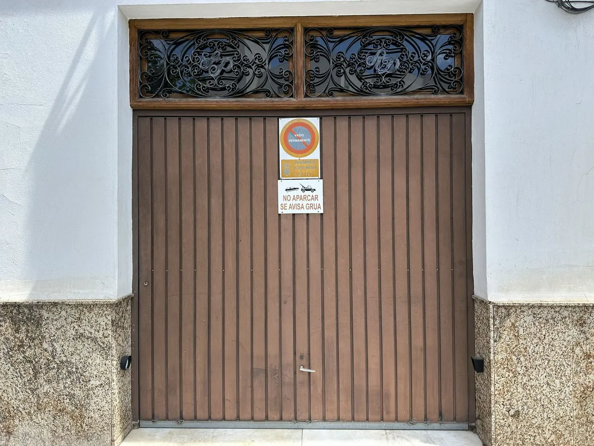 1ff8be8e-e5ea-482f-b747-646de6852984