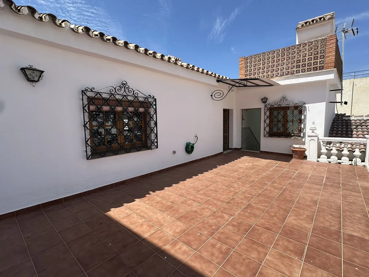 26ae2872-e01d-4e05-ad89-796c5153f51f