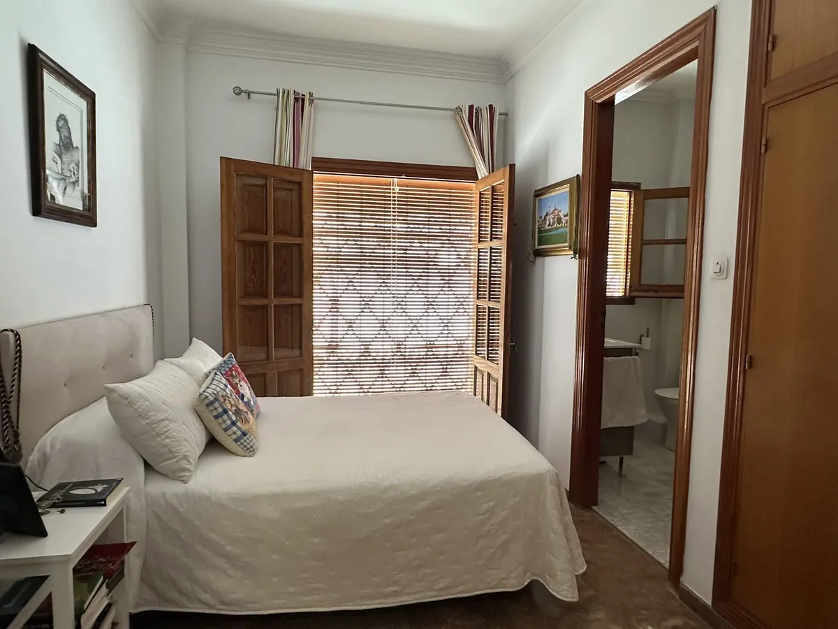 8288982a-7178-4d74-bcf9-8a5e7f66f63a