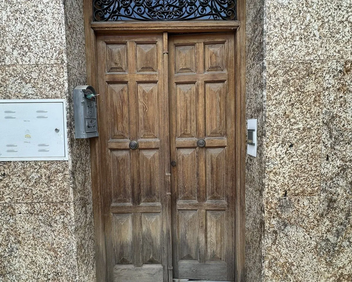 c57753eb-a3b1-442f-b63a-2a235cd1d61d