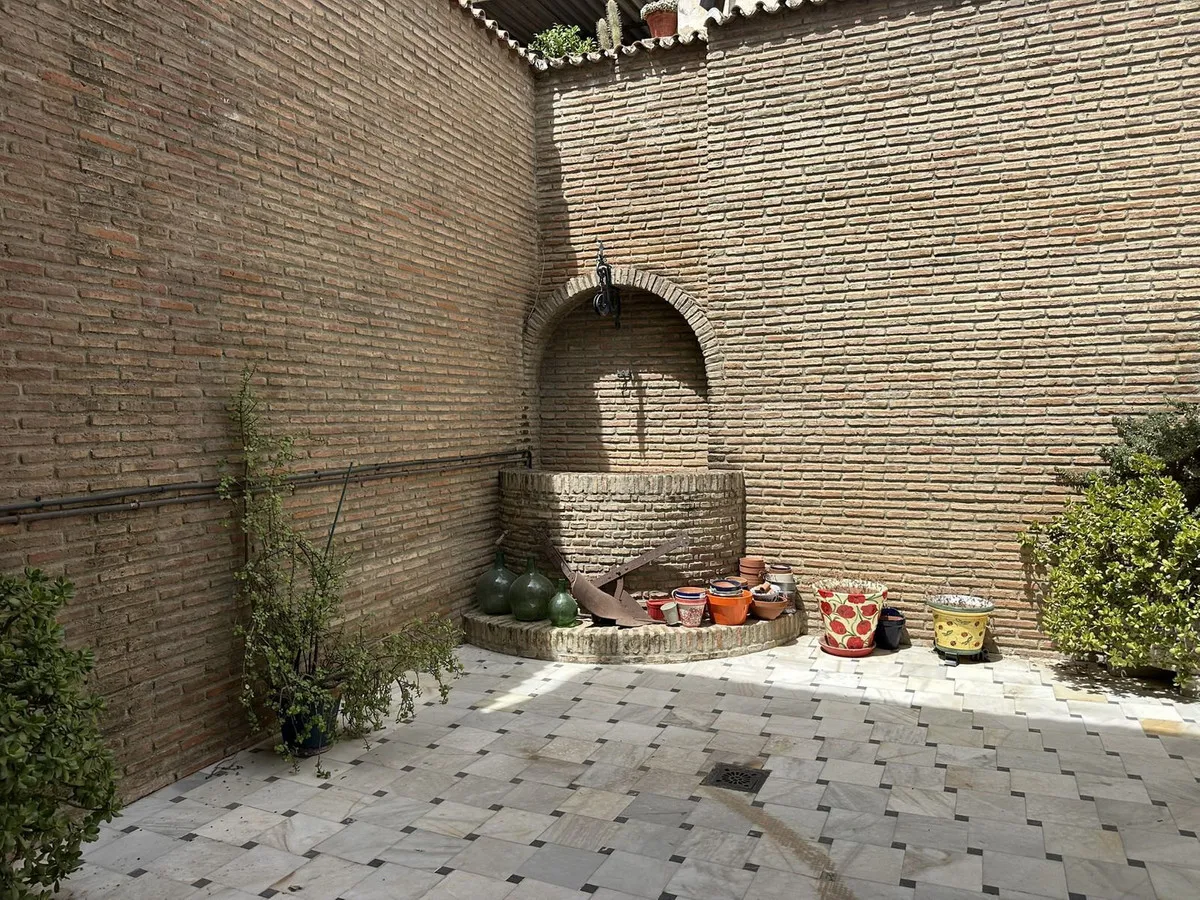 dd6ed5ea-523f-4128-8963-8af77eee80d3