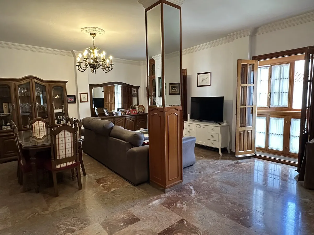 ede2642f-3a30-43e1-8a64-c8e058d80f25