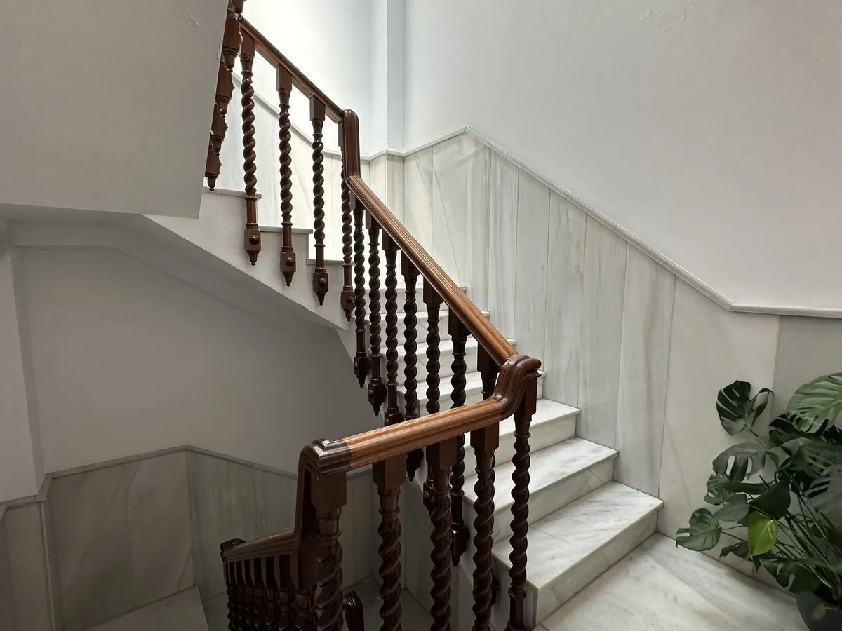 f27a48b9-6469-469f-a6ba-fd0e9b1ade71