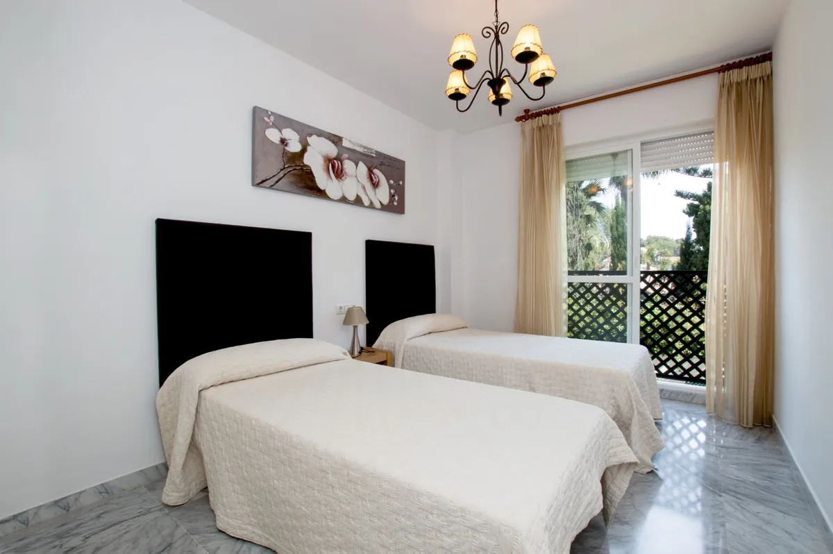 fc4cc024-98a6-4859-a70a-303a0cb06a97