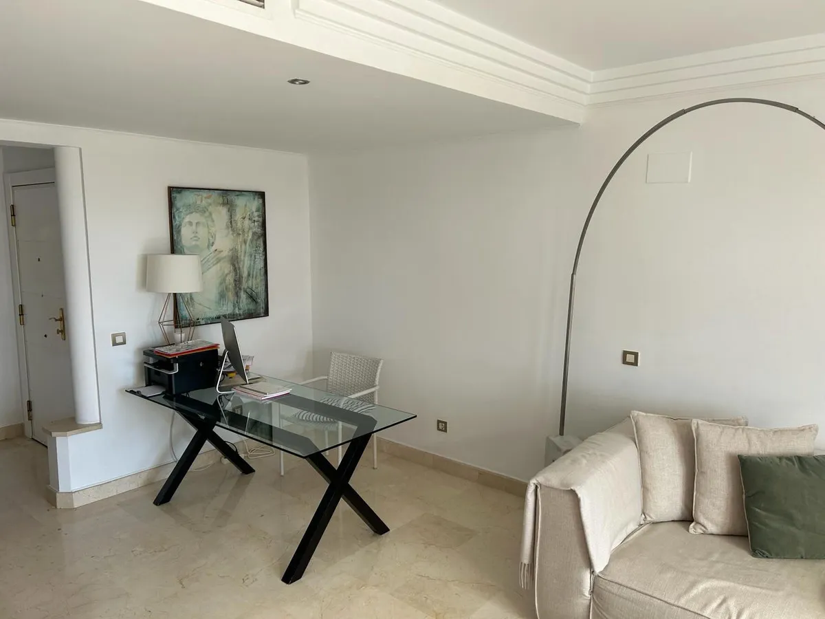 a1c9f3f4-681c-4e58-9719-bca88edf9151