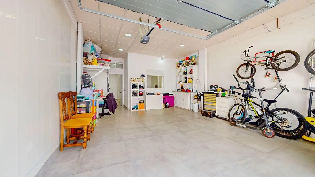 43f7afef-ba26-483e-b2a1-8ba4424ce56e