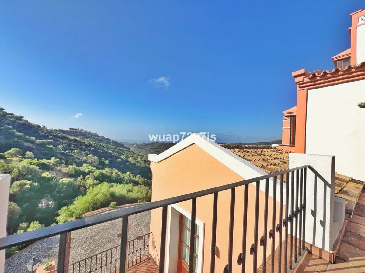 00aceeee-9f82-4889-a0f1-1c894ab77756