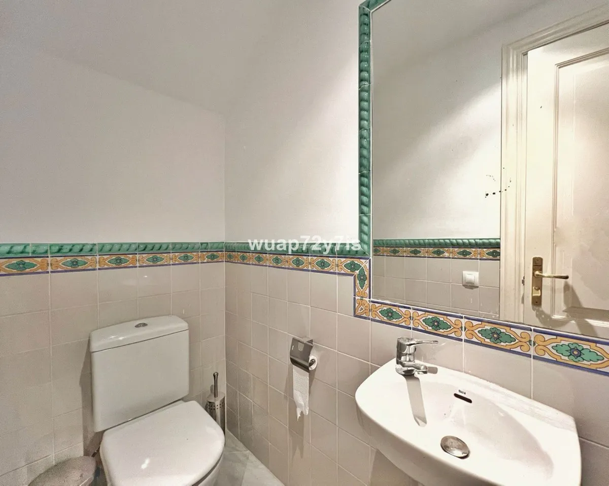 a1824ed6-8ebc-4869-8e61-73272624dcb4