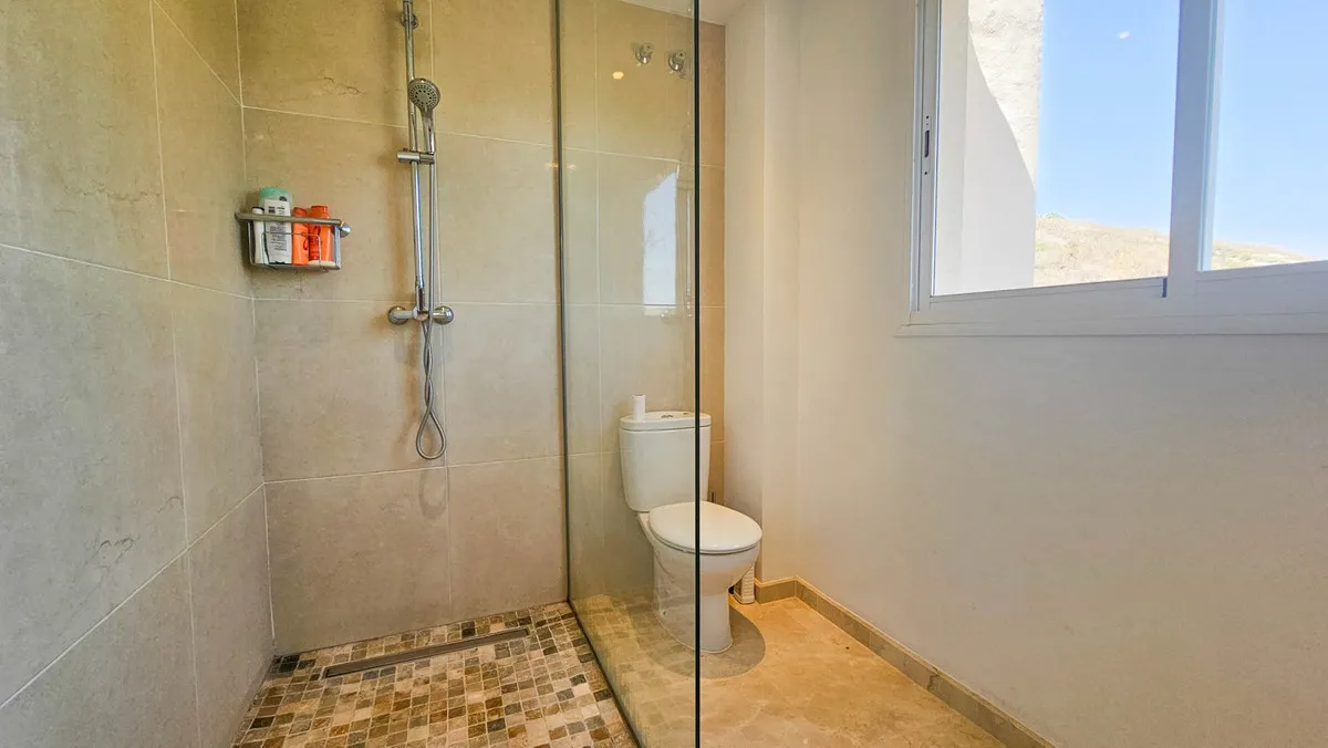 4b9af8bf-ca03-4cbb-a887-8231b7fe3c92