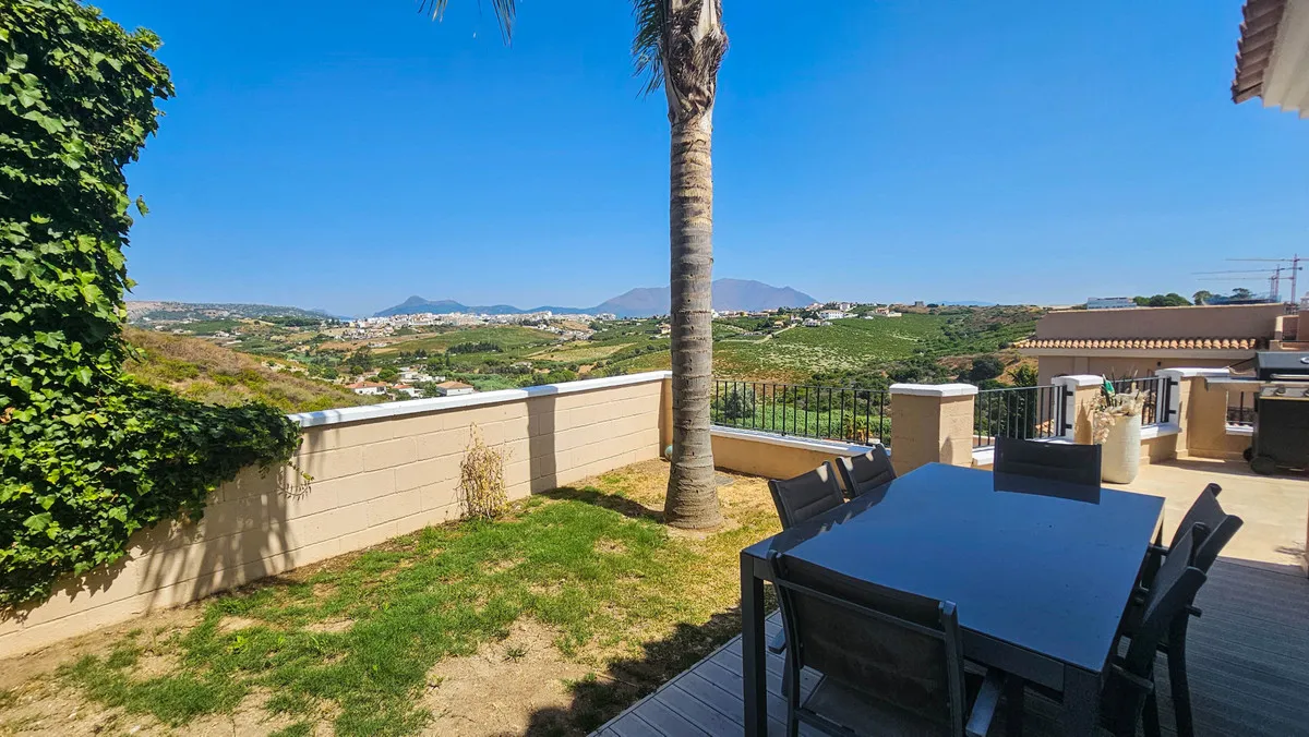 841f798e-a560-43fc-a782-a0a379e5a394