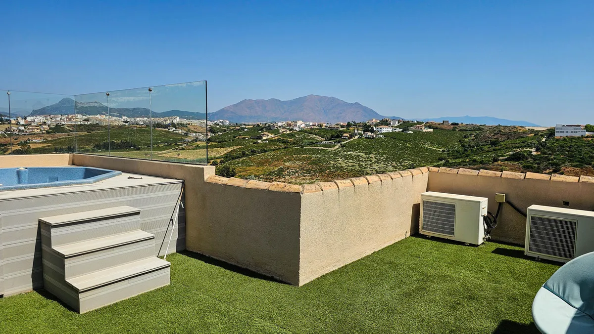 bd71c5ed-db8f-4ddc-b404-c3b92a0d7d56