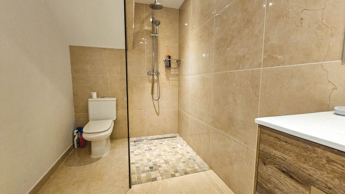 fbb61637-74fc-4e8b-8c30-51723633238b