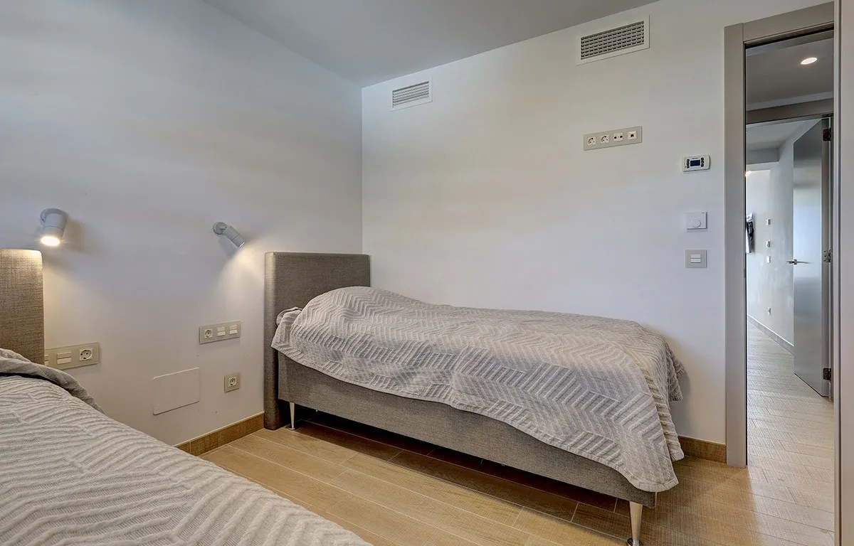 1e2a8d2e-9cd6-4af3-989c-8846081ee779