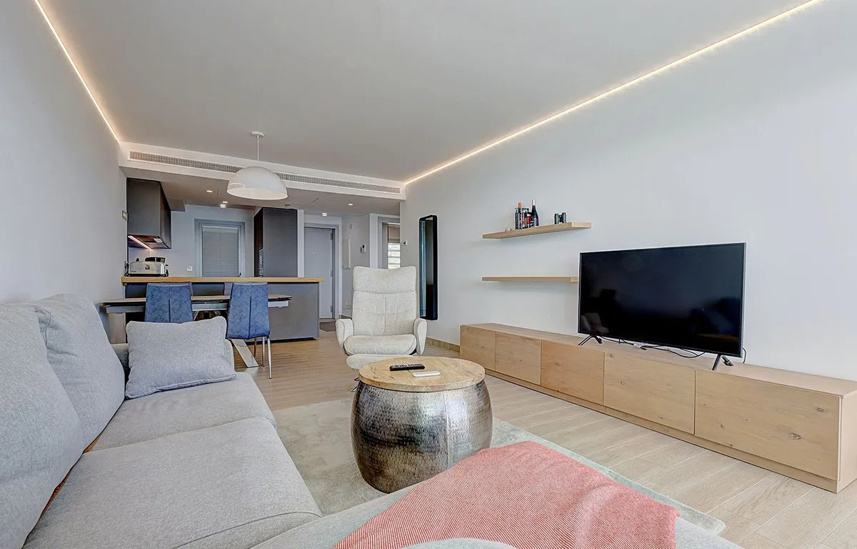 63ef2640-8bd8-4a1e-a1d6-7ee000f564e1