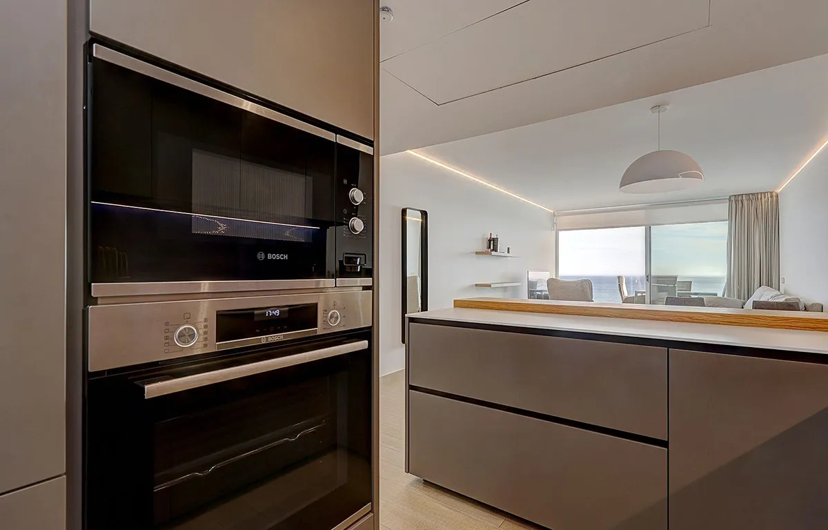 a9b252cb-e342-4887-9b38-ee57e333b9cd