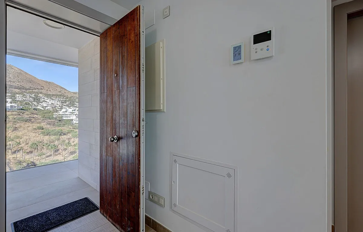 d76b4682-cb05-4e5a-92ae-a8d680196194