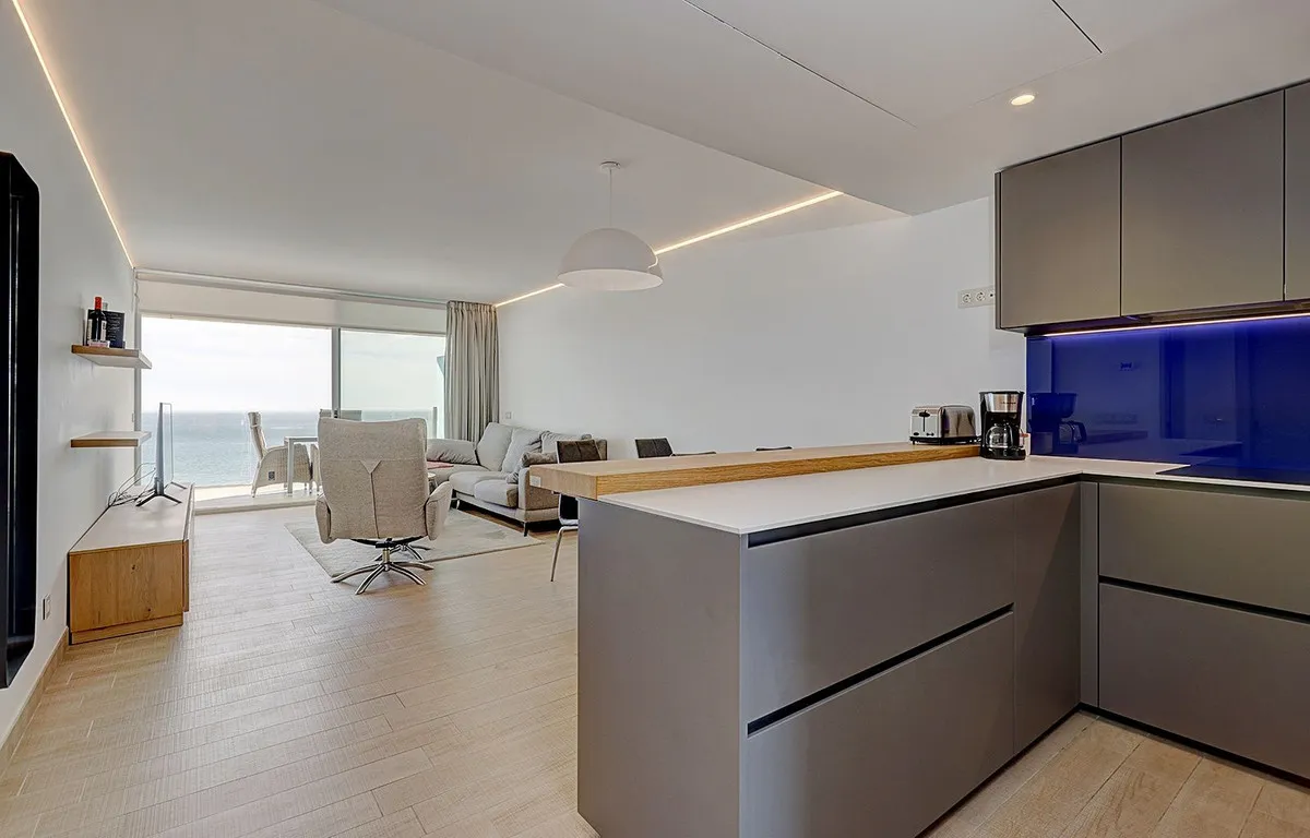 e59af172-2cd4-4d5d-bb23-e4641163e8d6