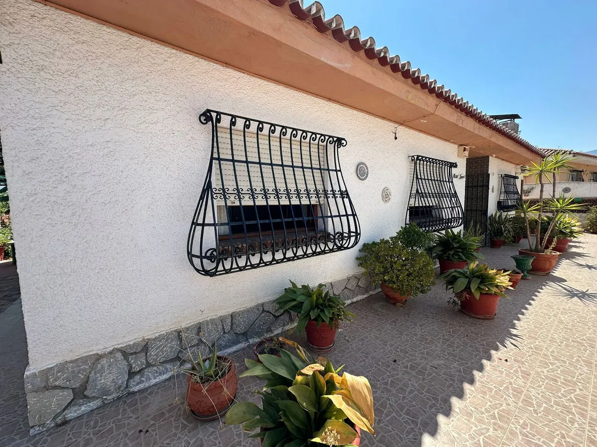 dcc9bde1-d5f5-4ef5-89bb-ecfbfd10f1ef