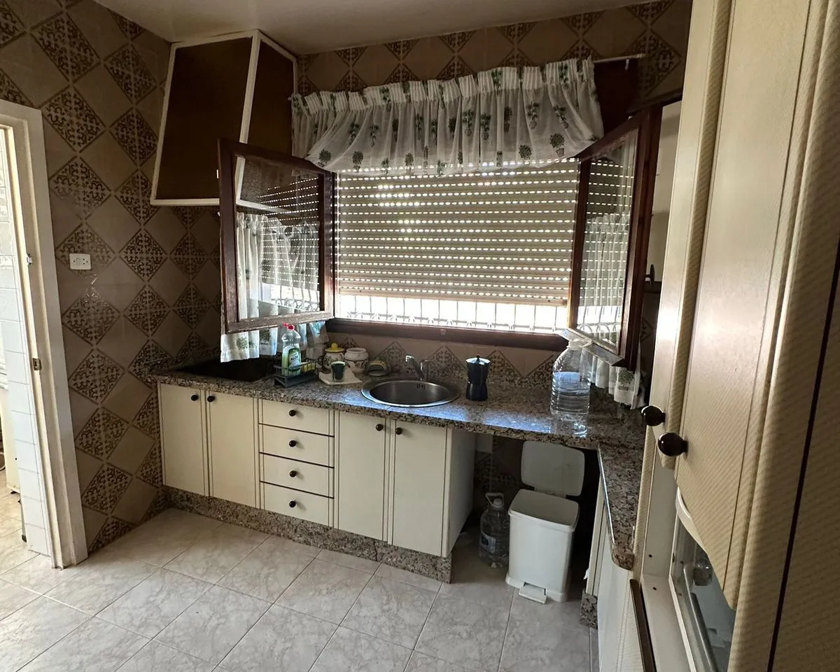 e4b2cc21-24f8-49bc-88f0-b72fe2887c34