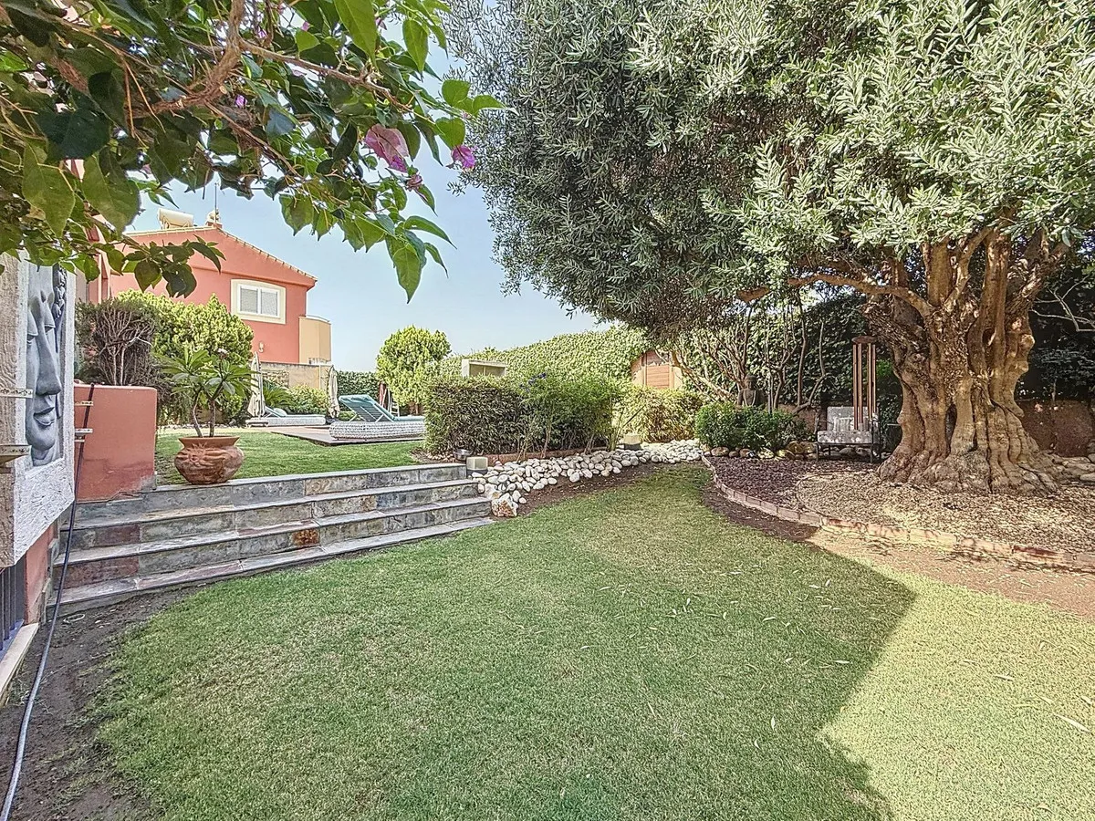 771ea3e4-b9b2-4046-ade7-176c311f7cfa