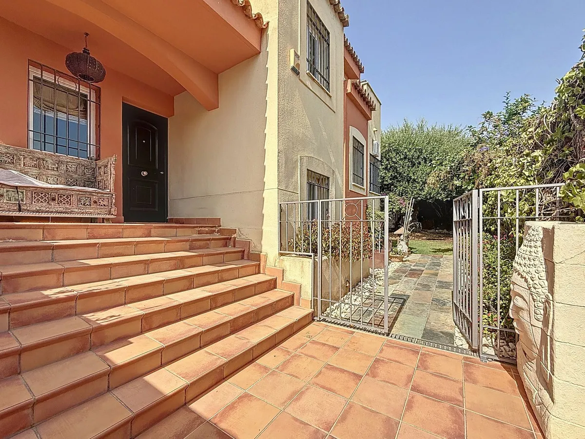 9eb6c05f-51e9-4578-a89b-9e387b9e5b43