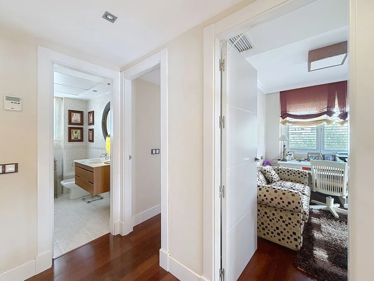 ba1ef3f8-5df1-4f8e-9ddf-5914fca11477