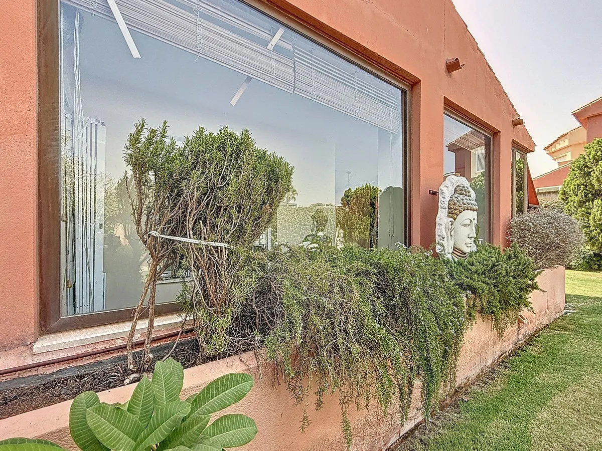 cf8456eb-ab3b-43c4-9ad7-b14cbfbb7a02