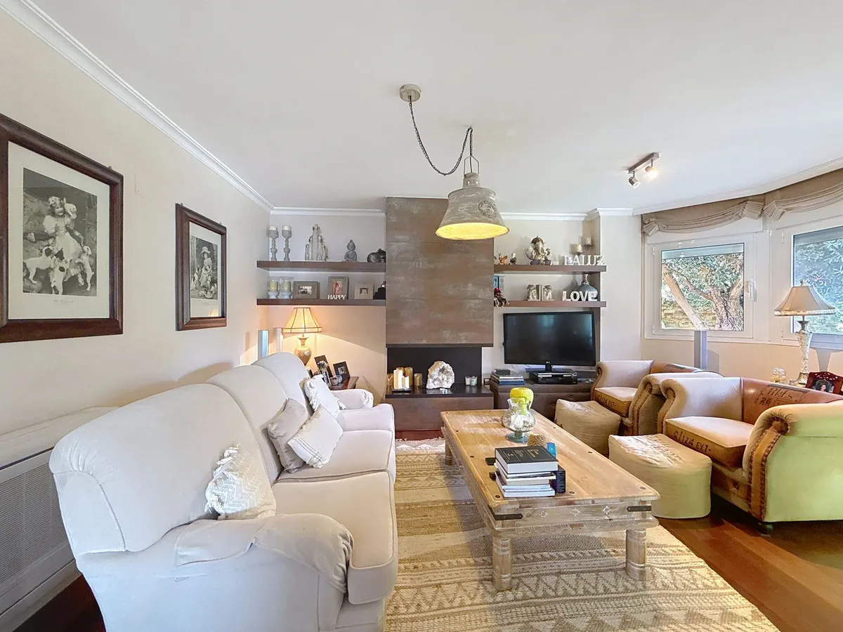 efef6920-b5a3-4cb9-9ac2-cba324f30b49