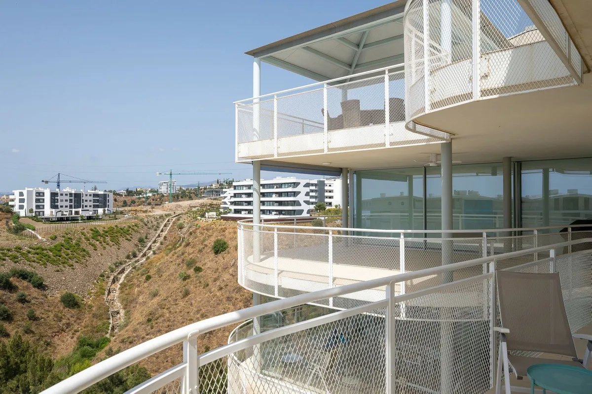 2734cd2d-693b-4ea2-a342-76450a68b657