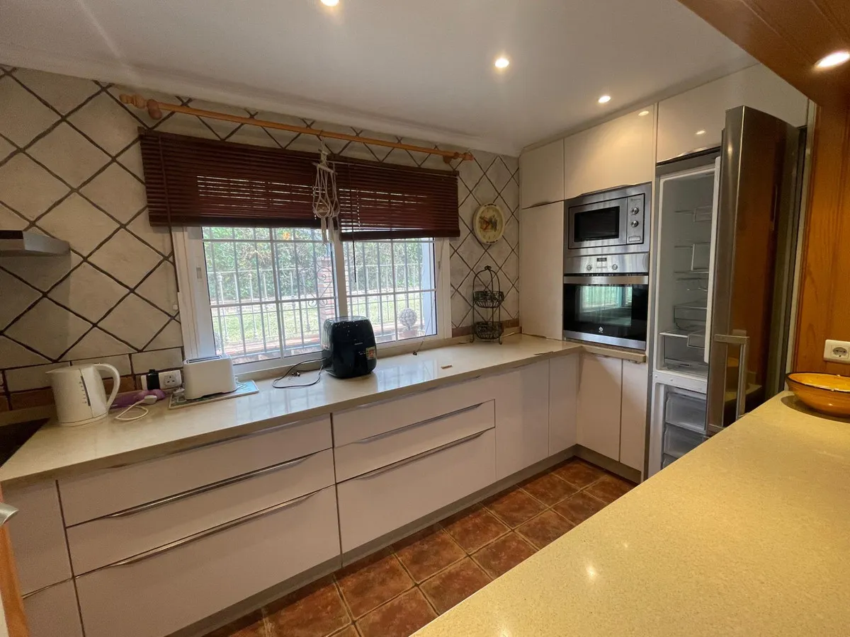 01dc9593-b36d-4e97-919e-a6b764b5b04b