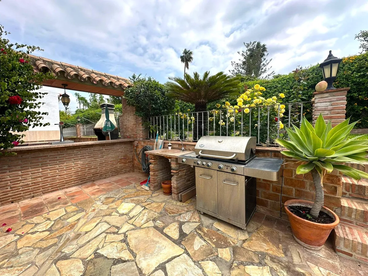 04ce102a-3fd3-48c1-9700-f5eced22de55