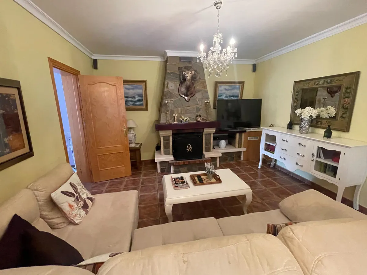 1b58f9b1-5105-4df0-b00b-9d387b74e556