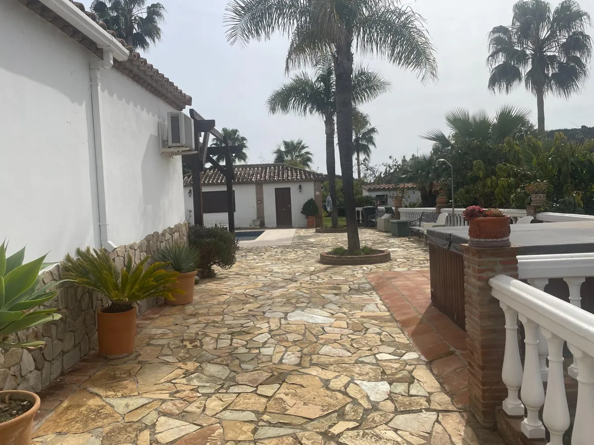 78e8d8b8-1355-464e-ac51-935423e7ce46