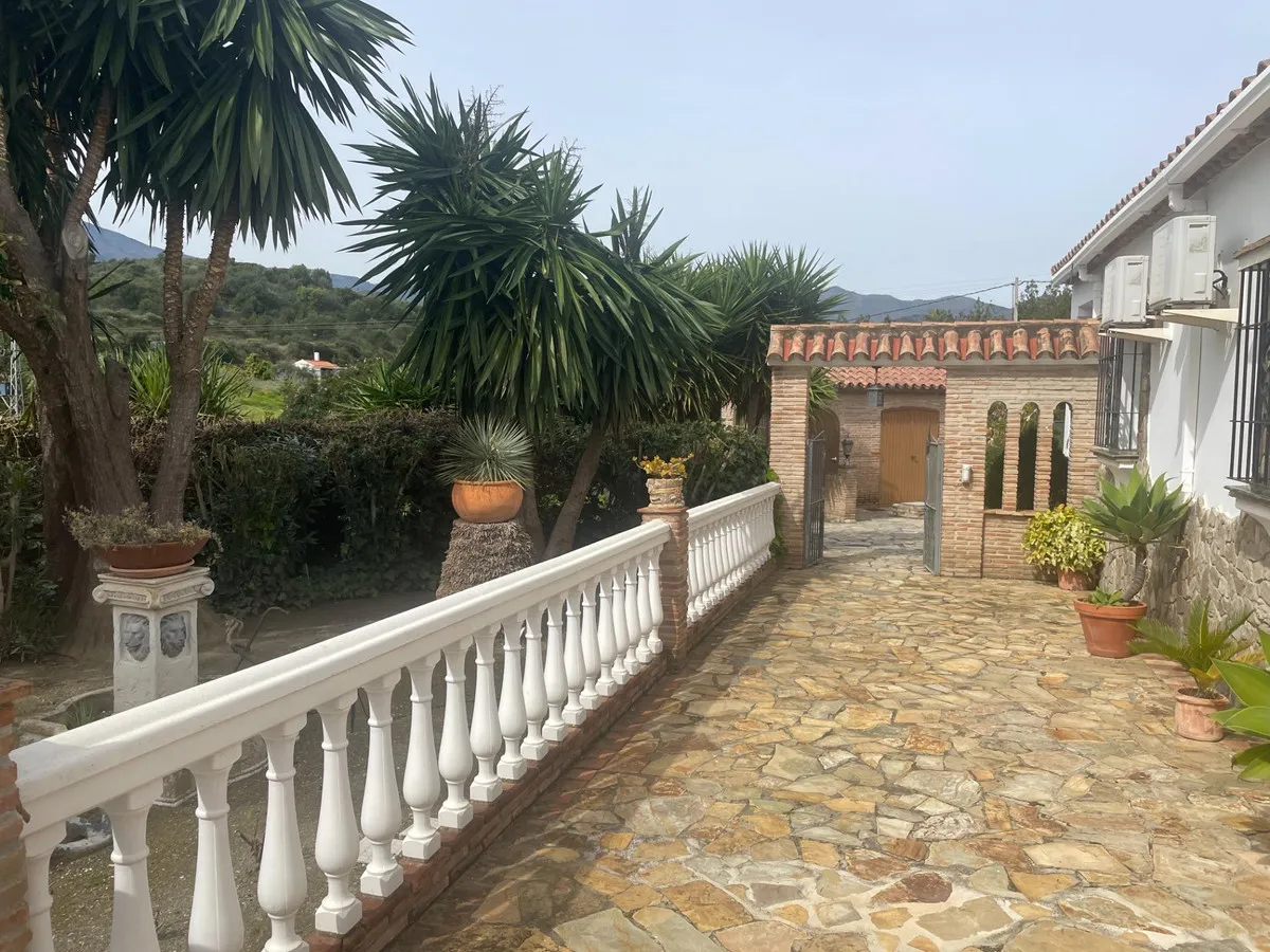 db6f9491-e297-44bd-8b24-eb065d71bb7d