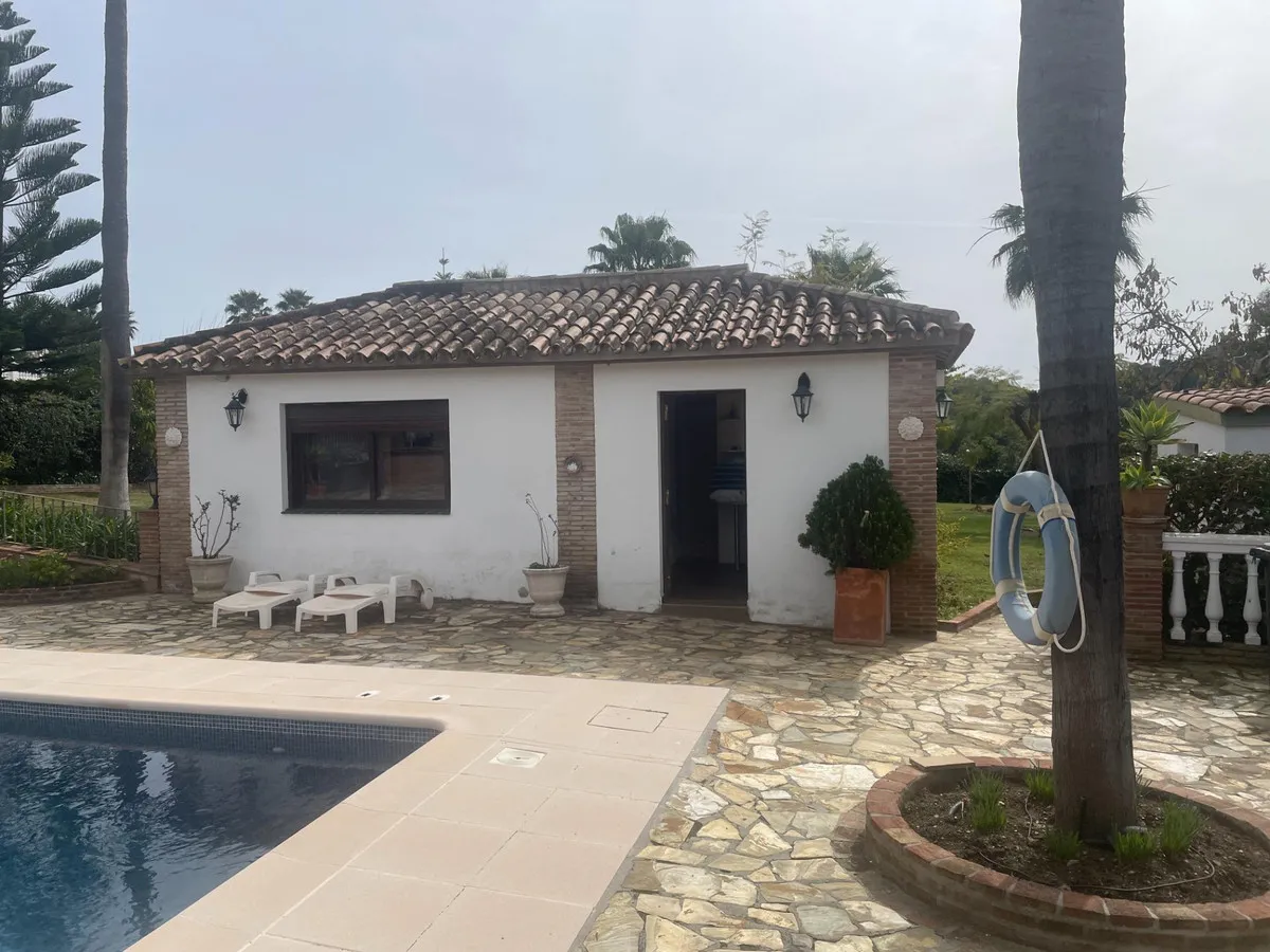 f90db529-a771-46ae-a882-c60ed9b5b591