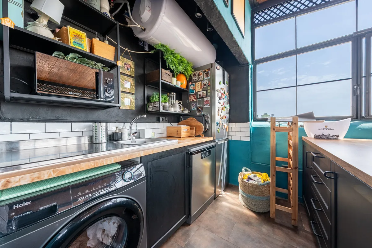 214fce0e-d0ec-458b-8b9f-2cb97fca86c6