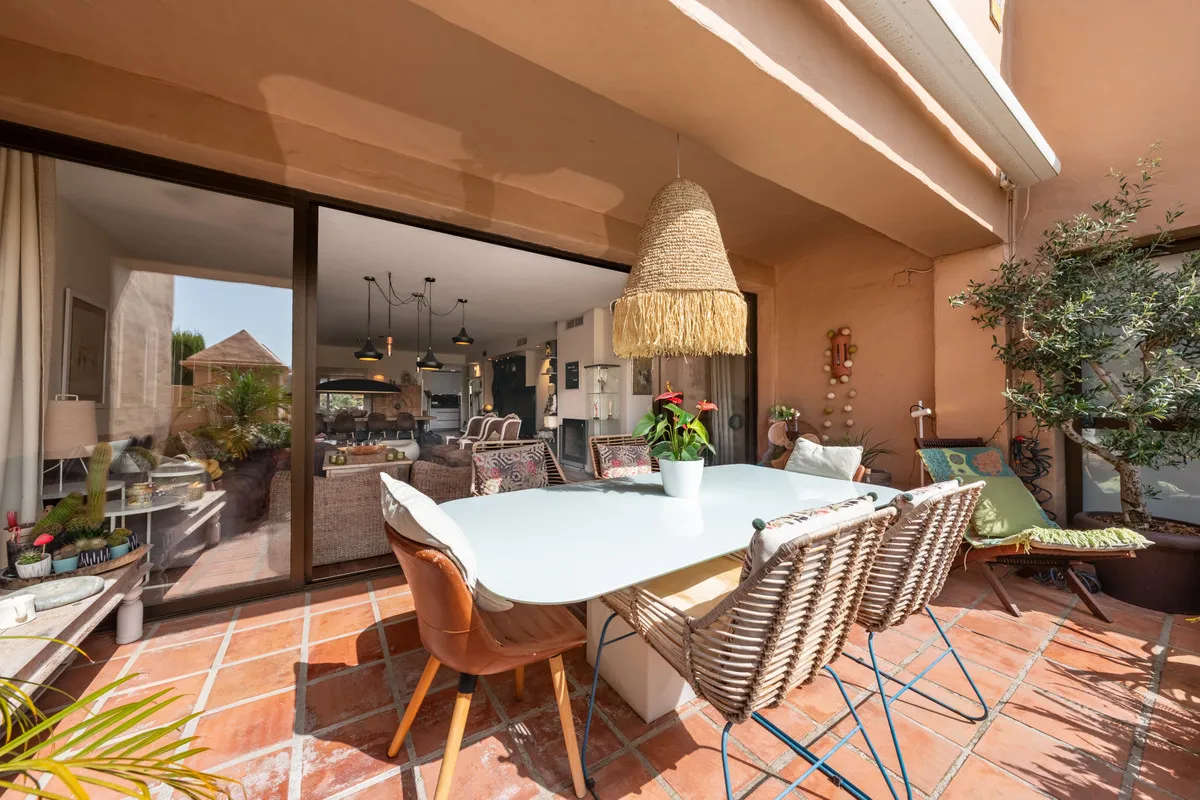 2fc33283-1bbc-49ae-a2c7-90b98b4ccabb