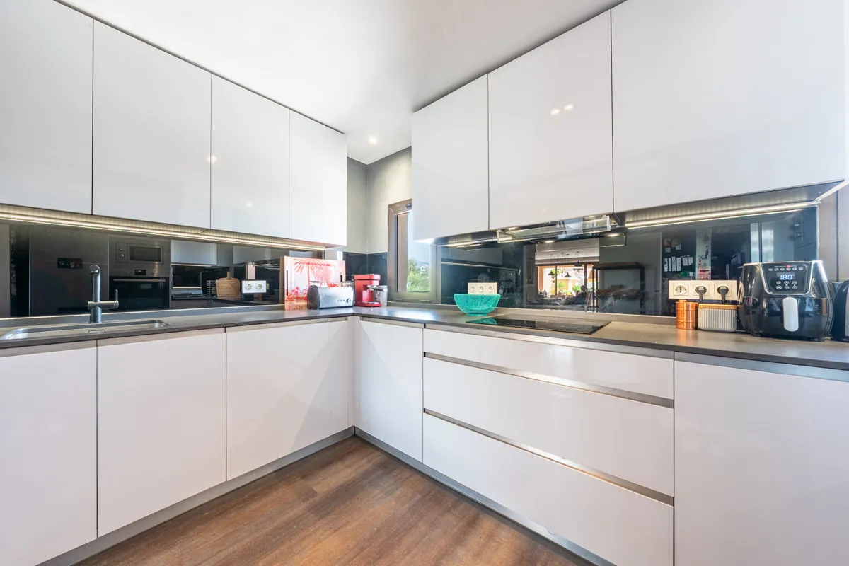 42308daa-c19d-47b9-9fd0-e72f3bf71432