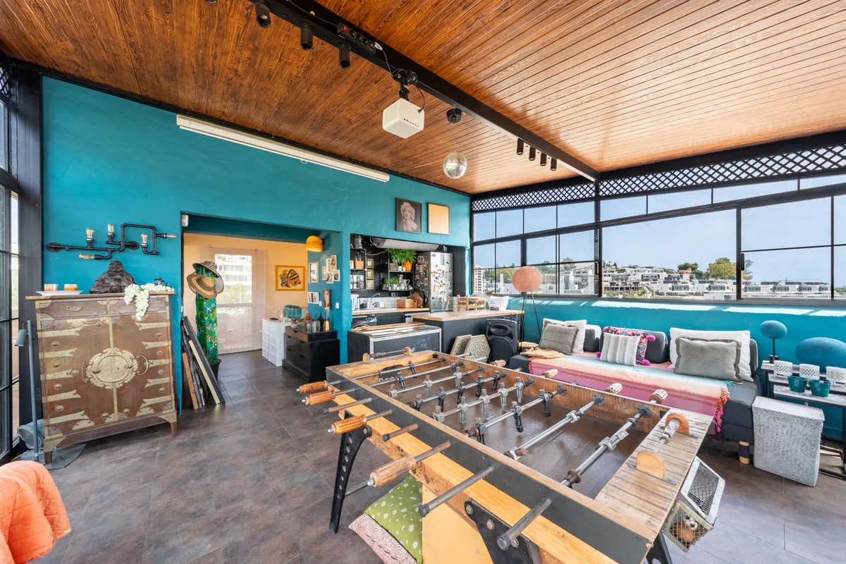 b84366ab-f8e8-4924-a035-0be19fbb36d2