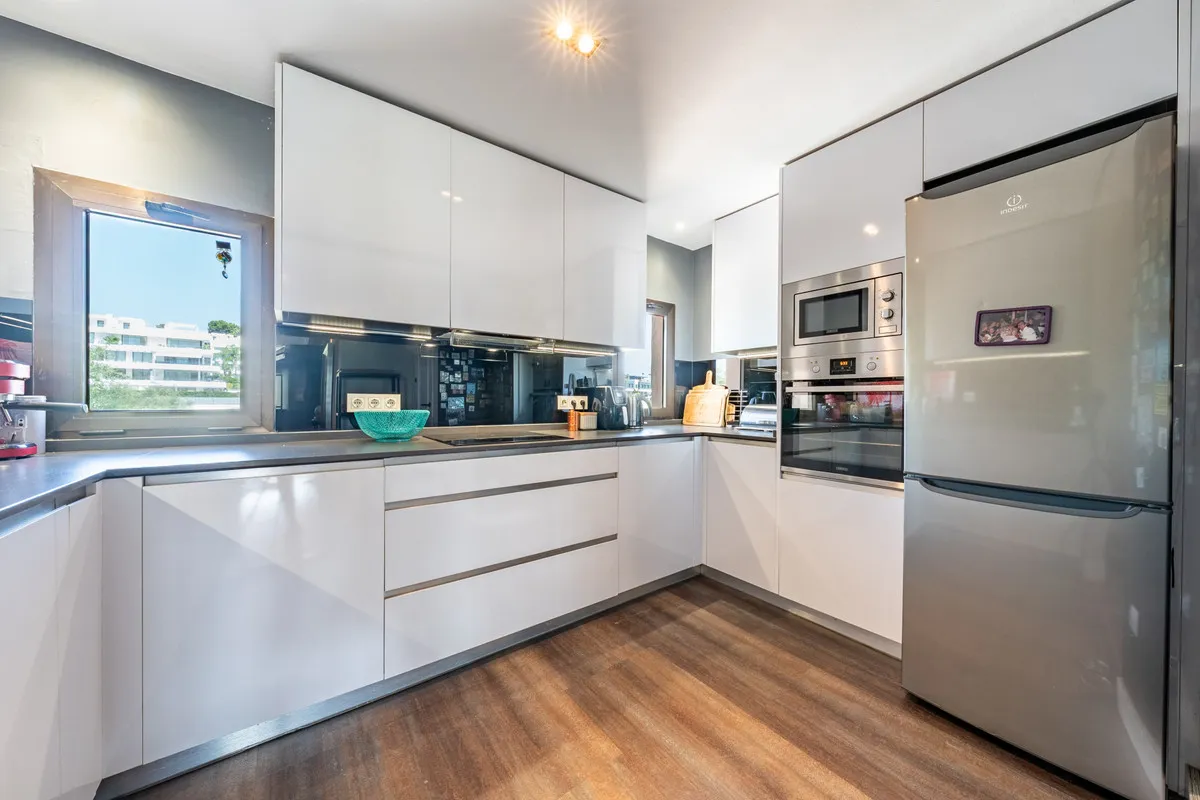 dd5061ec-1427-4dc7-9d9f-51c31c1e3aba