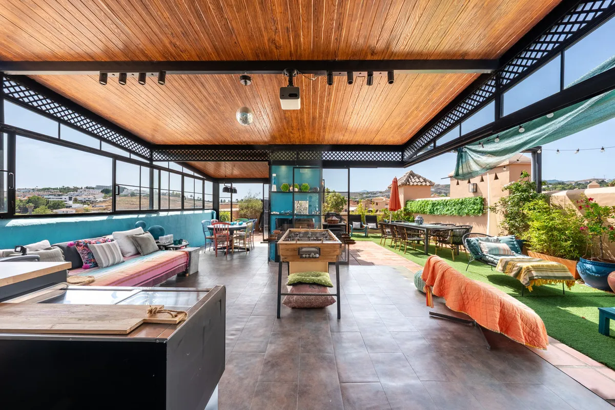 e8a1b997-0784-46a4-a217-ef2fb12e1f80