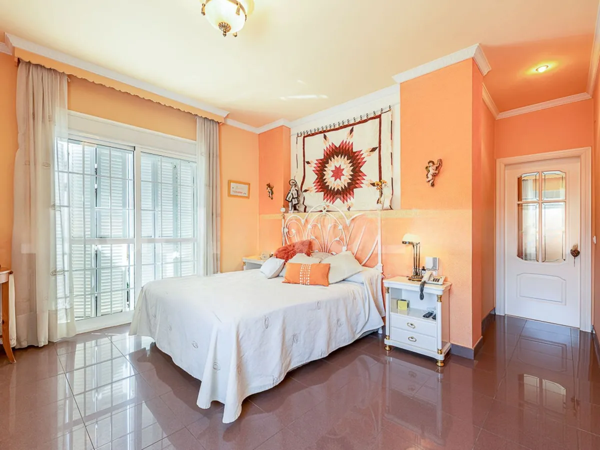 6723f6e6-bb32-4815-b83f-09f45b0c4974