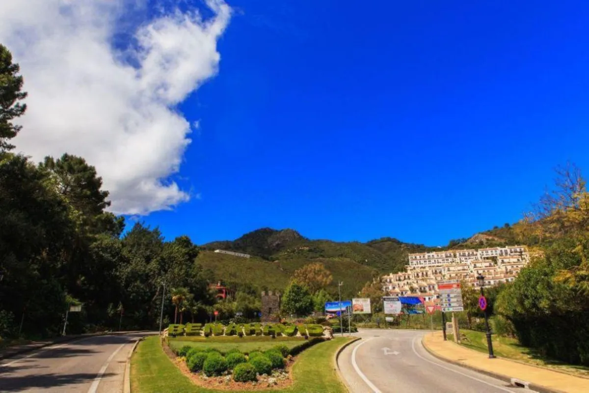 b05eae29-d83c-46dd-9e99-86035635df3c