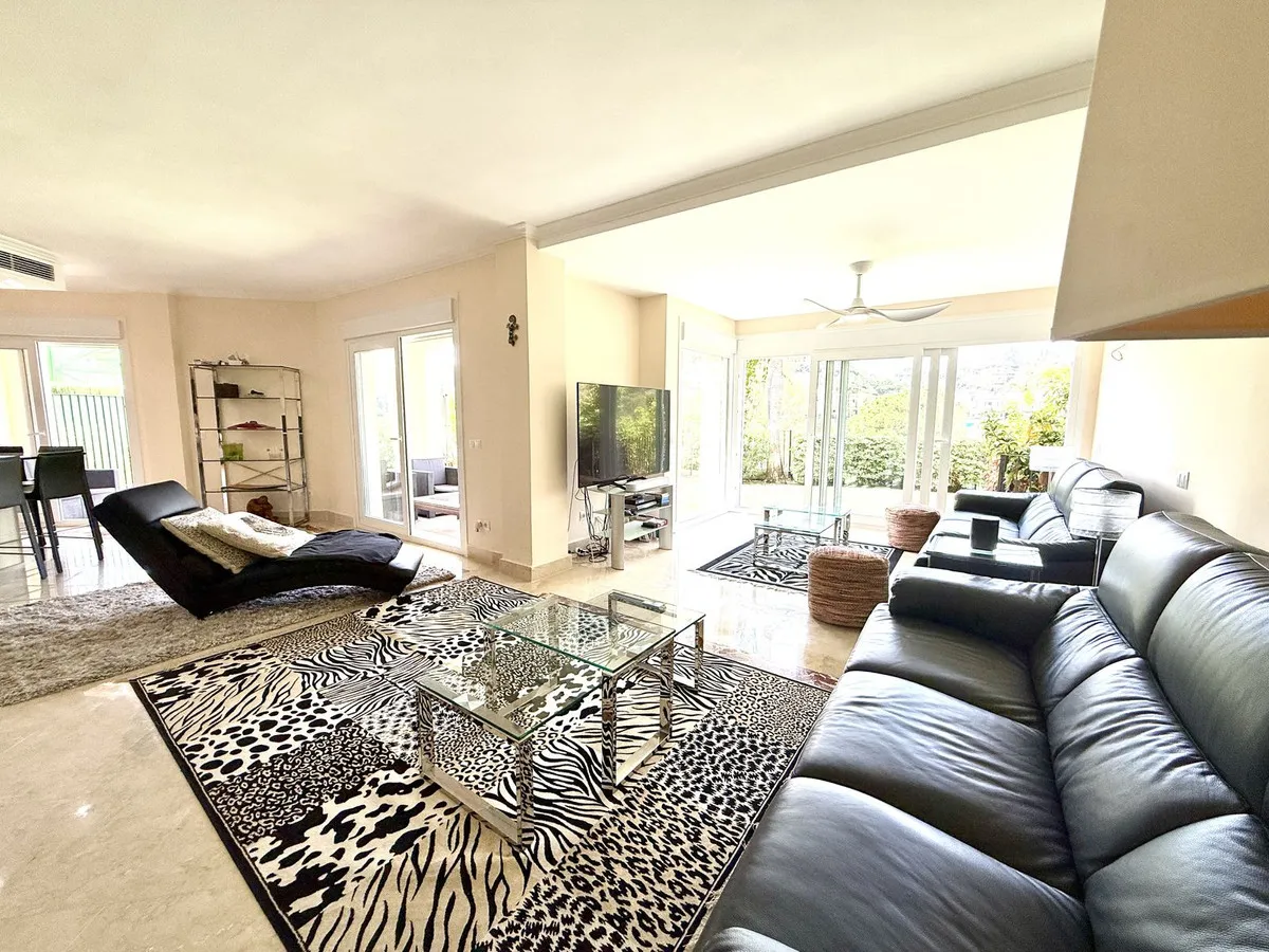 02bba81c-3e89-438b-800b-202ab3a52024