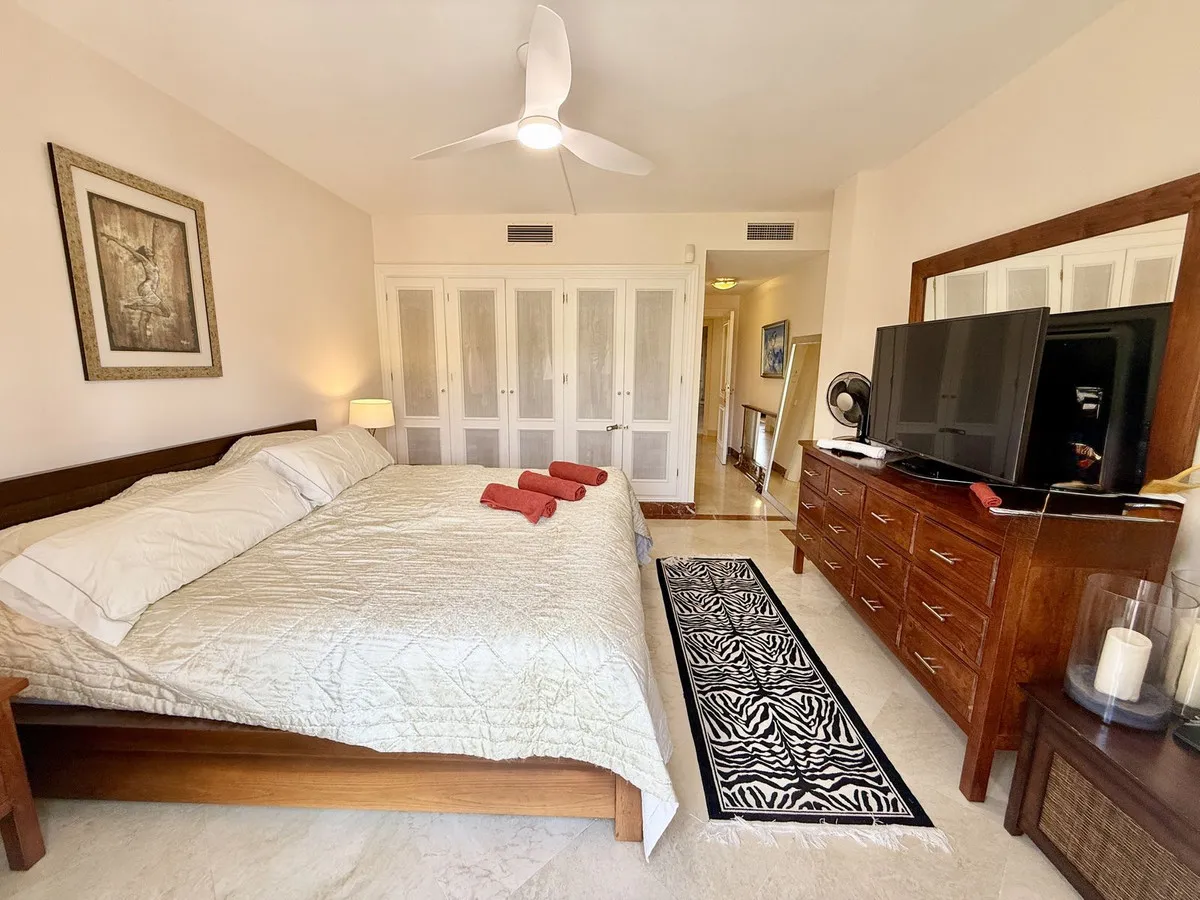 2cfdc097-6a90-47a7-b07b-583c190ec162